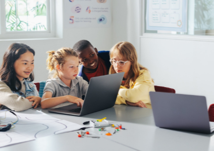 How Technology Helps Students