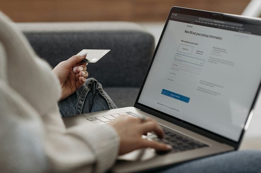 secure digital architecture for online use